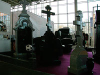 Экспозиция выставки «Некрополь-2013»